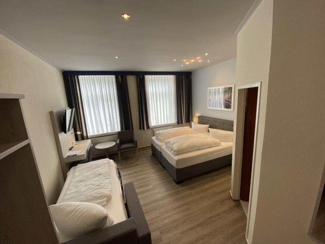 Alter Landkrug Hotel Nortorf Bagian luar foto
