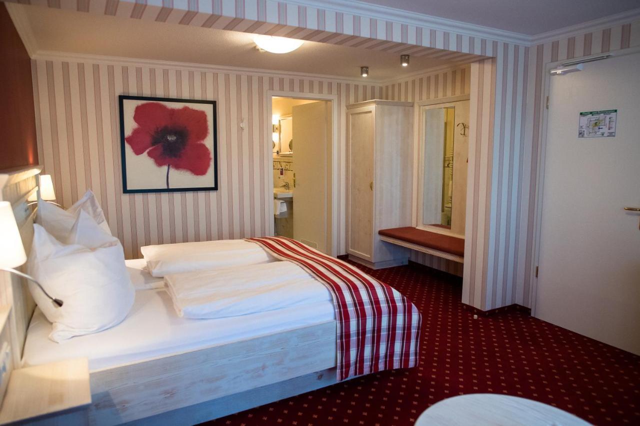 Alter Landkrug Hotel Nortorf Bagian luar foto