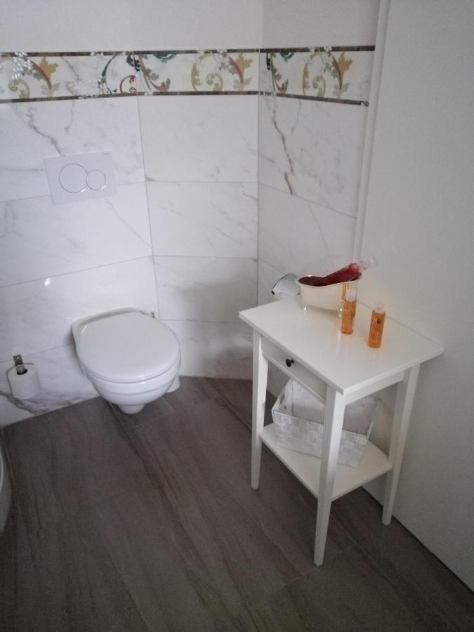 Alter Landkrug Hotel Nortorf Bagian luar foto
