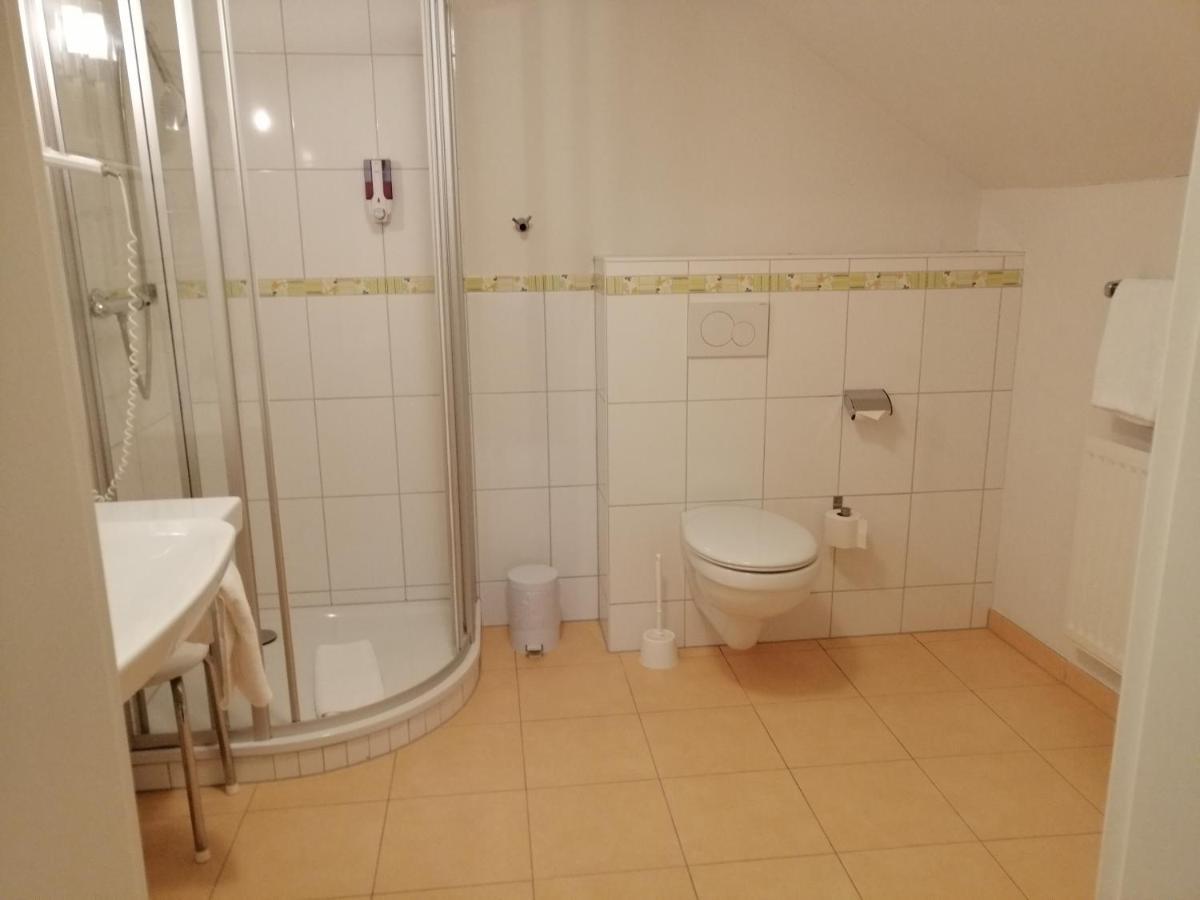 Alter Landkrug Hotel Nortorf Bagian luar foto