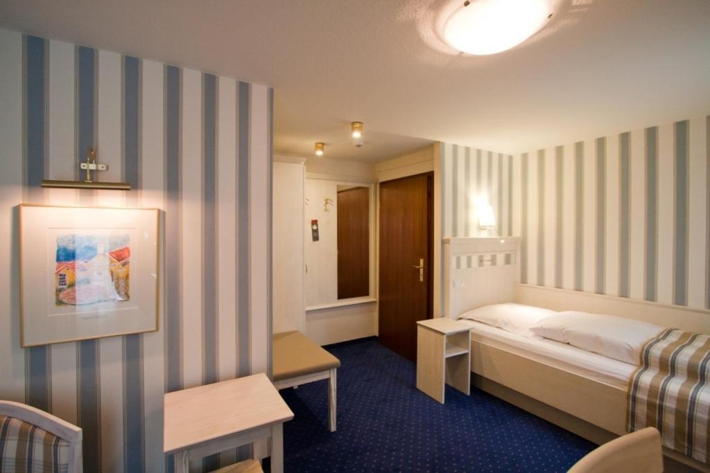 Alter Landkrug Hotel Nortorf Bagian luar foto